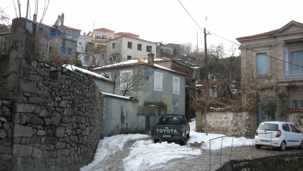 Πωλείται πέτρινη οικία στην Κλειώ Λέσβου.