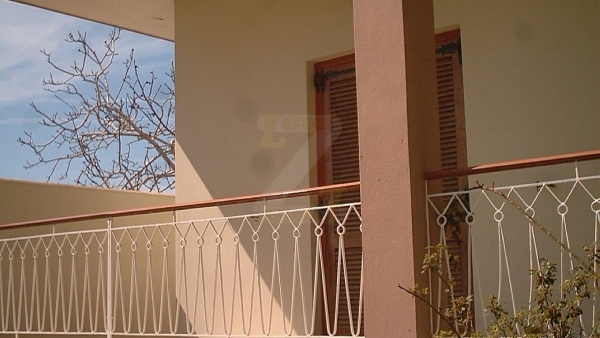 Πωλείται μονοκατοικία στον Μεσότοπο Λέσβου.