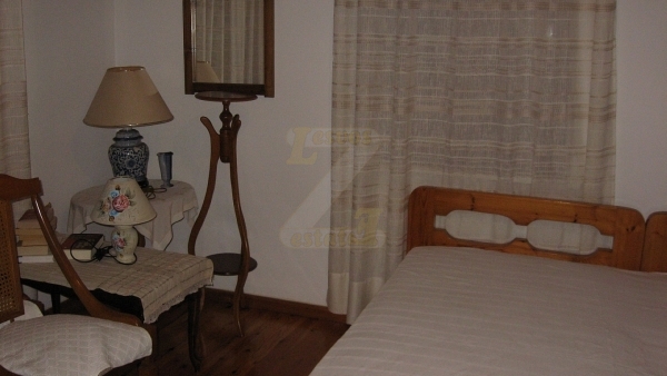 Πωλείται μονοκατοικία στην Πέτρα Λέσβου.