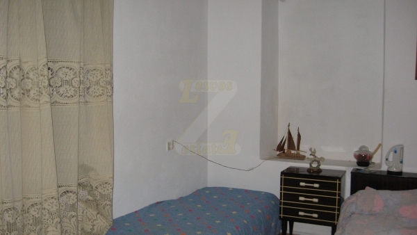 Πωλείται μονοκατοικία στο Πλωμάρι Λέσβου. Πωλείται μονοκατοικία στο Πλωμάρι Λέσβου.