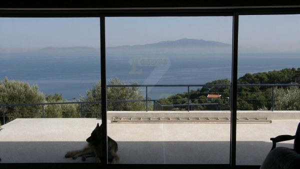 Πωλείται βίλα στην Μυτιλήνη. Πωλείται βίλα στην Μυτιλήνη.