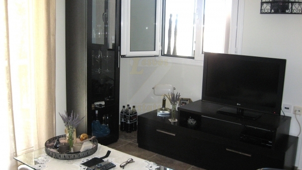 Πωλείται μονοκατοικία στην Άναξο Λέσβου, με θέα την θάλασσα.