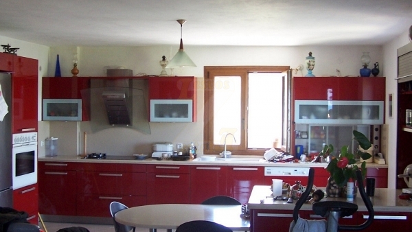 Πωλείται μεζονέτα στην Εφταλού Λέσβου.