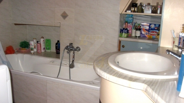 Μεζονέτα προς πώληση στον Μεσότοπο Λέσβου.