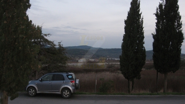 Πωλείται οικία στον Πολιχνίτο Λέσβου.