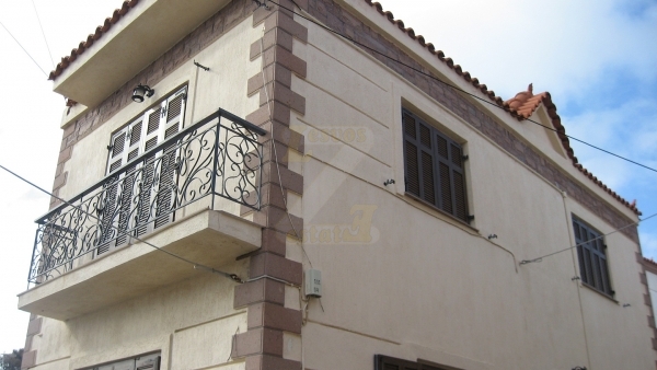 Πωλείται πέτρινη οικία στο Σίγρι Λέσβου. Πωλείται πέτρινη οικία στο Σίγρι Λέσβου.