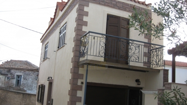 Πωλείται πέτρινη οικία στο Σίγρι Λέσβου. Πωλείται πέτρινη οικία στο Σίγρι Λέσβου.