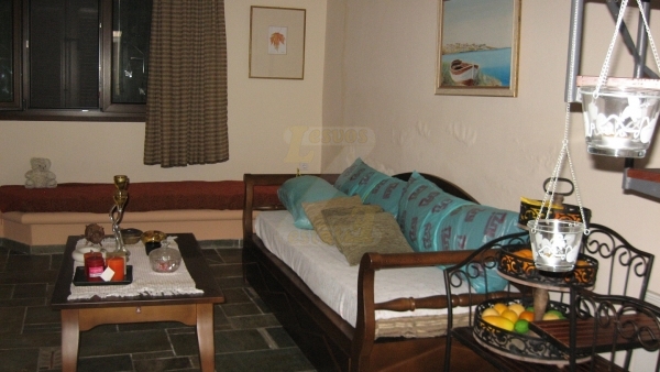 Πωλείται πέτρινη οικία στο Σίγρι Λέσβου. Πωλείται πέτρινη οικία στο Σίγρι Λέσβου.