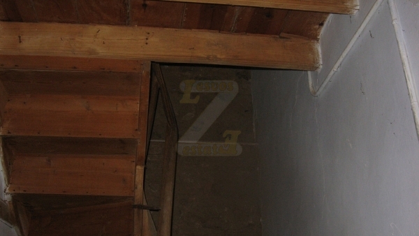 Πωλείται παλαιά πέτρινη οικία στο Σκαλοχώρι Λέσβου.