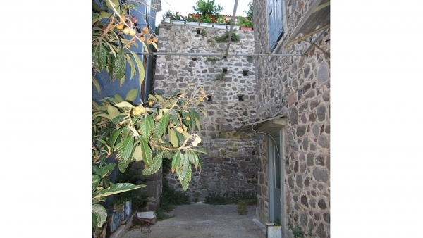 Πωλείται μεζονέτα στην Μήθυμνα (Μόλυβο) Λέσβου. Πωλείται μεζονέτα στην Μήθυμνα (Μόλυβο) Λέσβου.