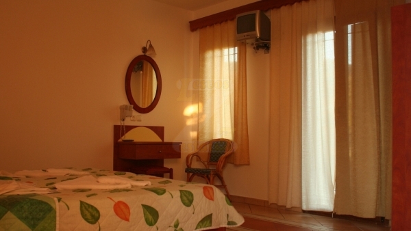 Πωλείται ξενοδοχείο στην Άναξο Λέσβου.