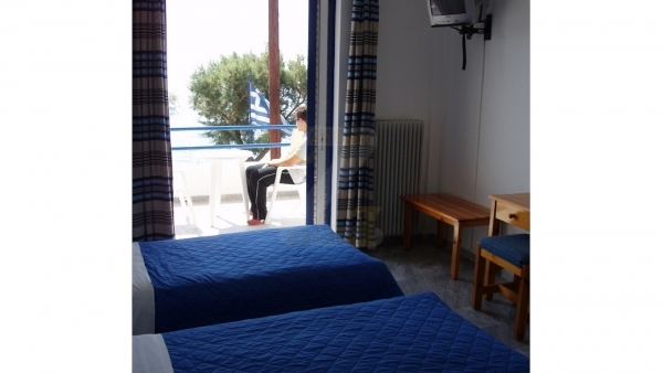 Πωλείται ξενοδοχείο στα Βατερά Λέσβου.