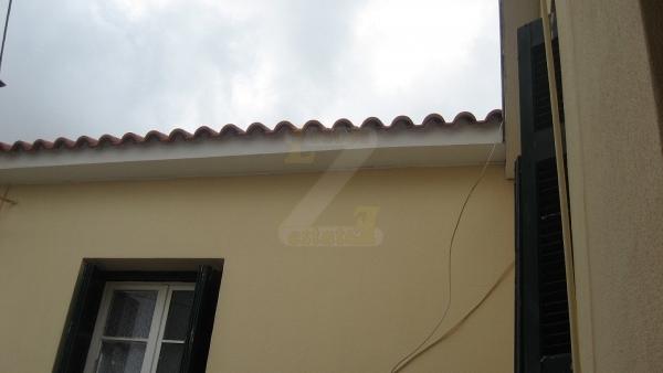 Πωλείται οικία στην Άντισσα Λέσβου.