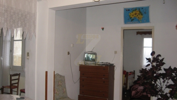 Πωλείται οικία στην Άντισσα Λέσβου.