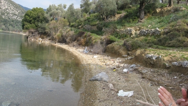 Πωλείται οικόπεδο στα Λουτρά Λέσβου.