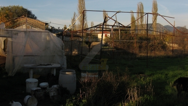 Πωλείται οικόπεδο στο Πέραμα Λέσβου.